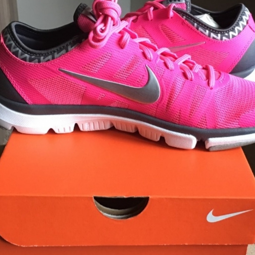 Women’s Nike New